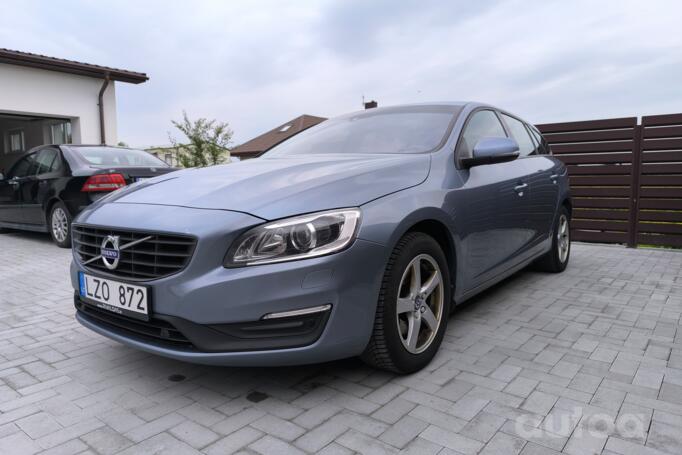 Volvo V60 1 generation [restyling] wagon 5-doors