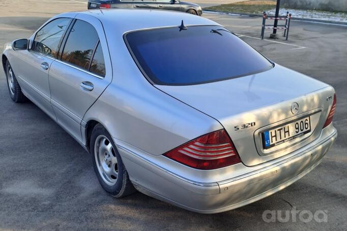 Mercedes-Benz S-Class W220 Sedan