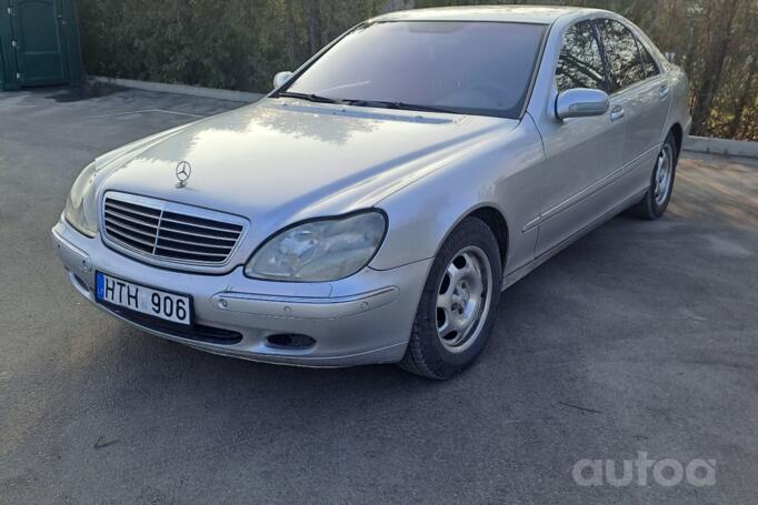 Mercedes-Benz S-Class W220 Sedan