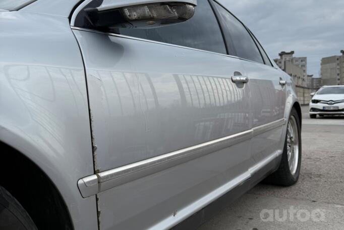 Volkswagen Phaeton 1 generation Sedan