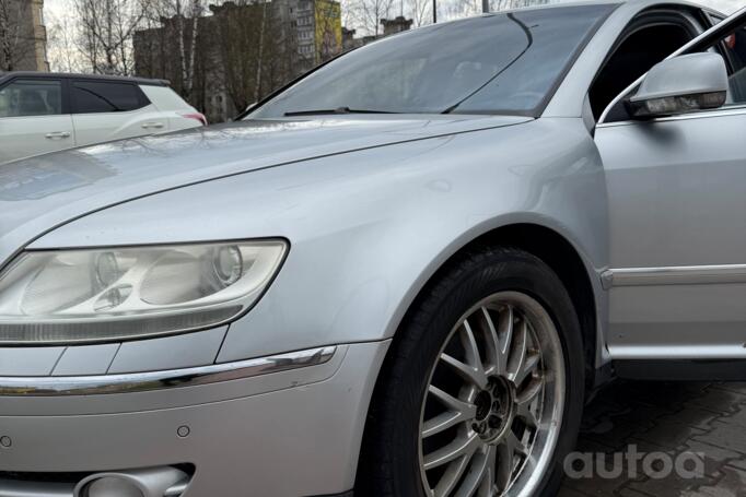 Volkswagen Phaeton 1 generation Sedan