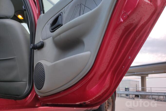 Renault Clio 2 generation [2th restyling]