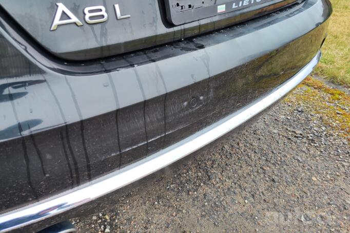 Audi A8 D4/4H Sedan