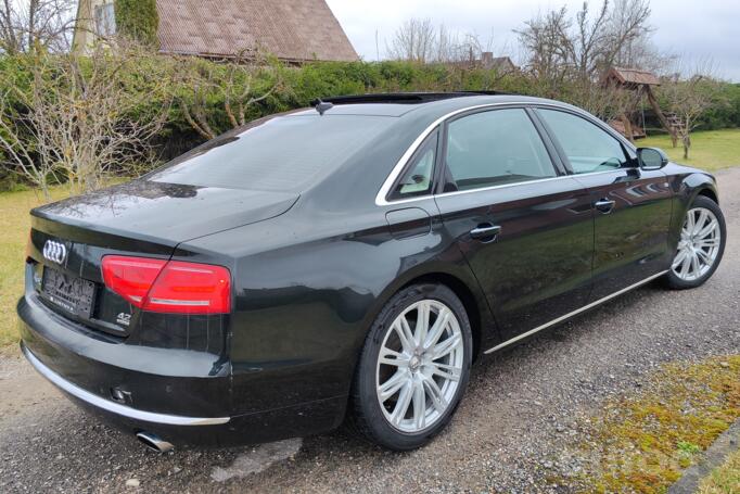Audi A8 D4/4H Sedan
