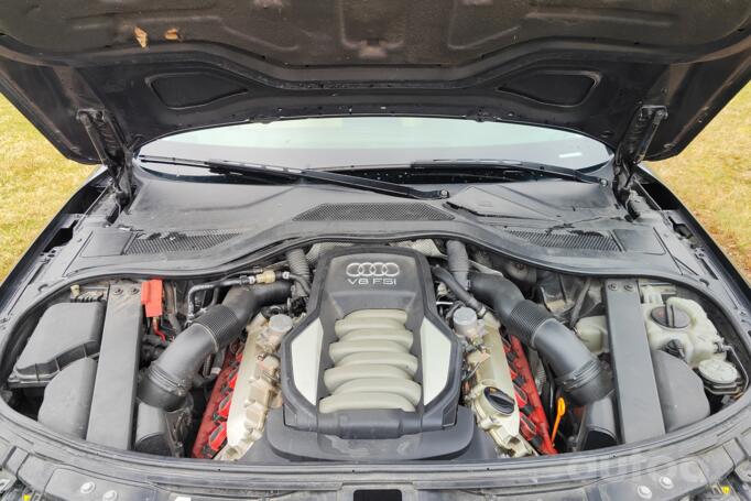 Audi A8 D4/4H Sedan
