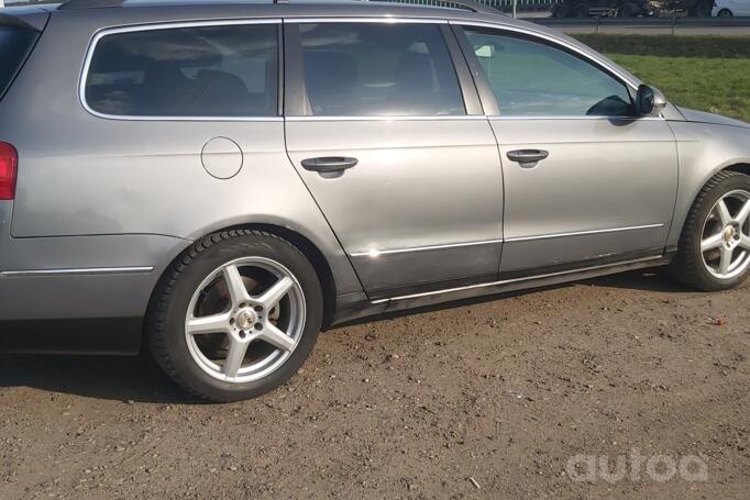 Volkswagen Passat B6 wagon 5-doors