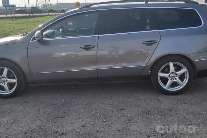 Volkswagen Passat B6 wagon 5-doors