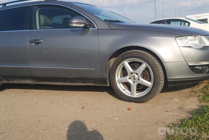 Volkswagen Passat B6 wagon 5-doors