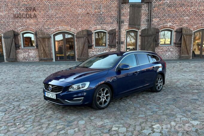 Volvo V60 1 generation [restyling] wagon 5-doors