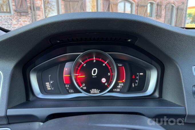 Volvo V60 1 generation [restyling] wagon 5-doors