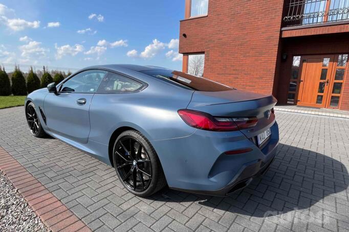 BMW M8