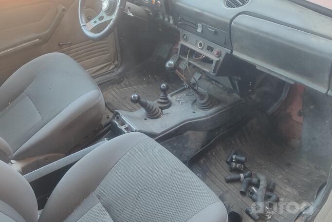 LADA (VAZ) 2121 (4x4)
