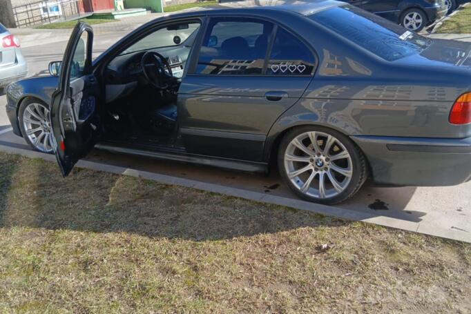 BMW 5 Series E39 Sedan 4-doors