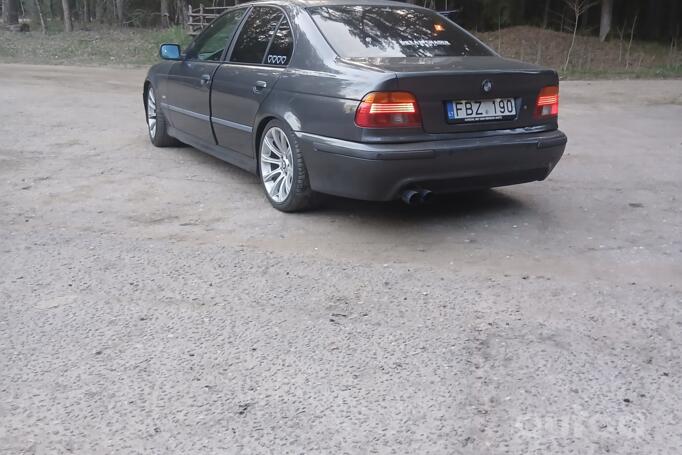 BMW 5 Series E39 Sedan 4-doors