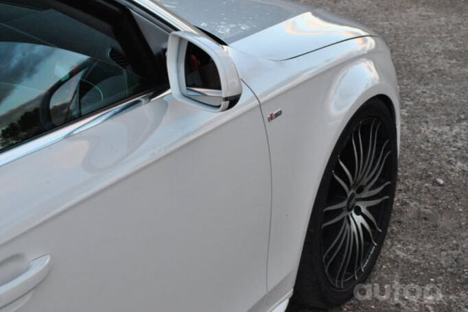 Audi A4 B8/8K [restyling] Avant wagon 5-doors