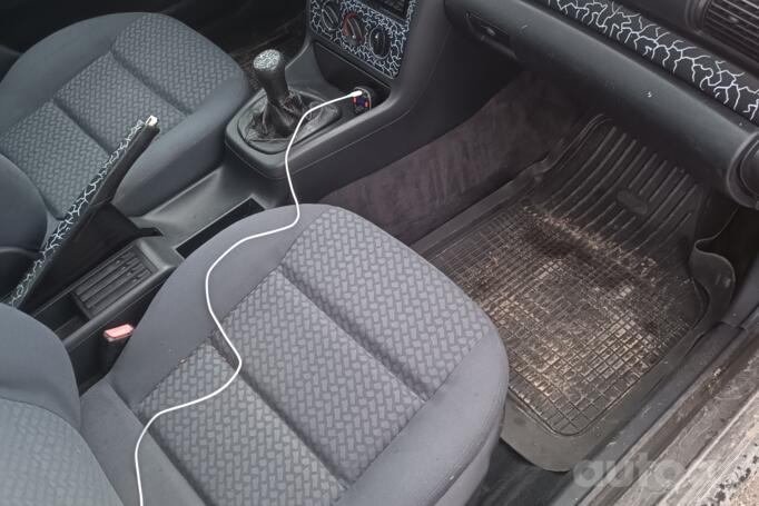 Audi A4 B5 [restyling] Sedan