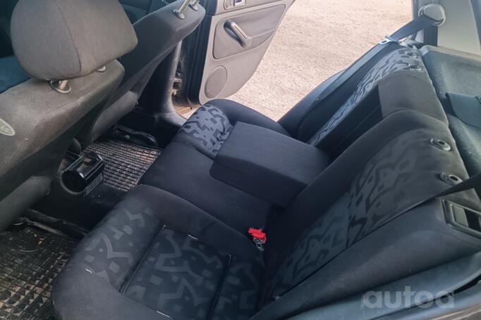 Volkswagen Golf 4 generation Hatchback 5-doors