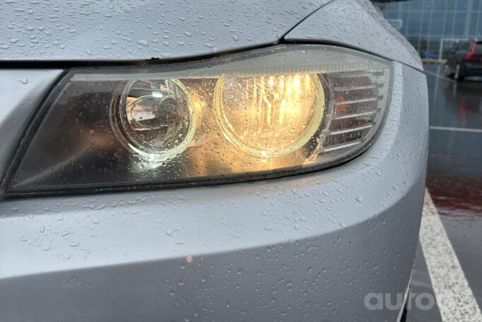 BMW 3 Series E90/E91/E92/E93 [restyling] Sedan