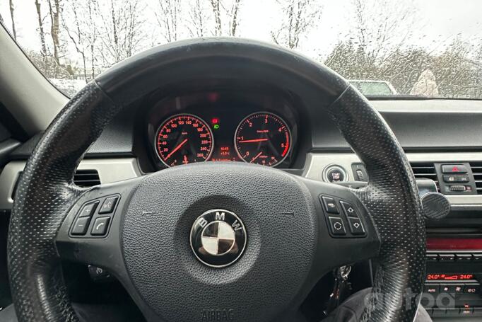 BMW 3 Series E90/E91/E92/E93 [restyling] Sedan