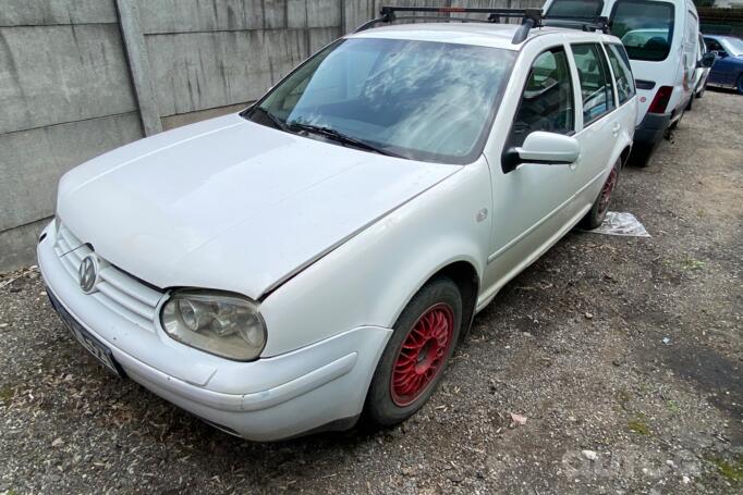Volkswagen Golf 4 generation wagon
