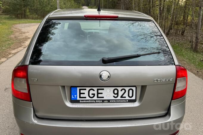 Skoda Octavia 2 generation [restyling] Combi wagon 5-doors