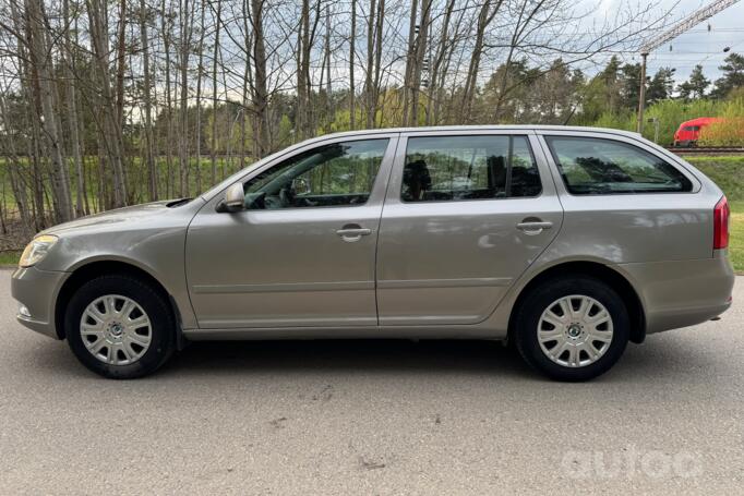 Skoda Octavia 2 generation [restyling] Combi wagon 5-doors