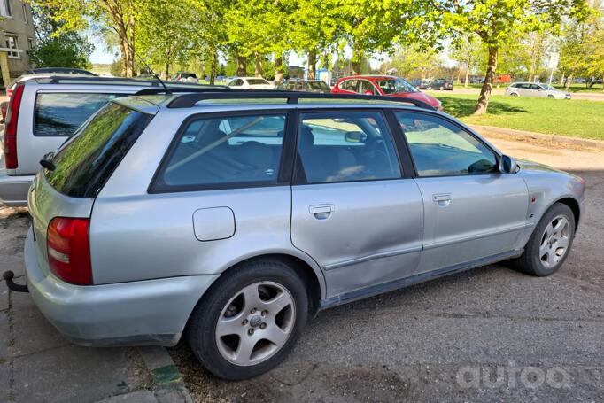 Audi A4 B5 Avant wagon 5-doors