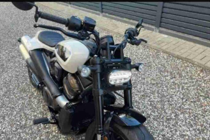 Harley Davidson S