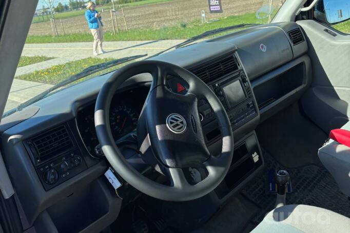 Volkswagen Multivan T4 Minivan