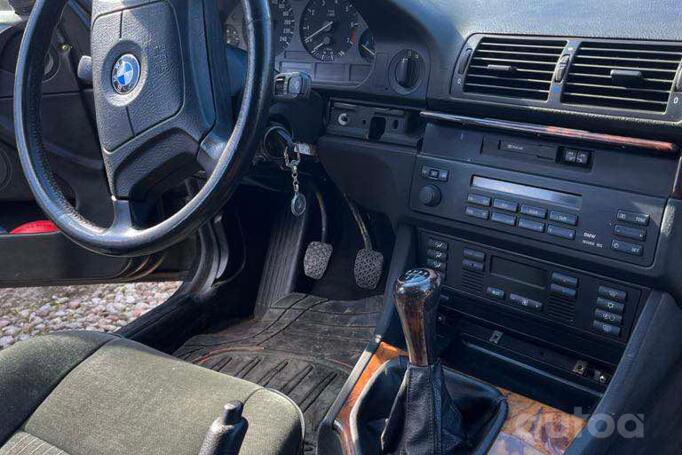 BMW 5 Series E39 Sedan 4-doors