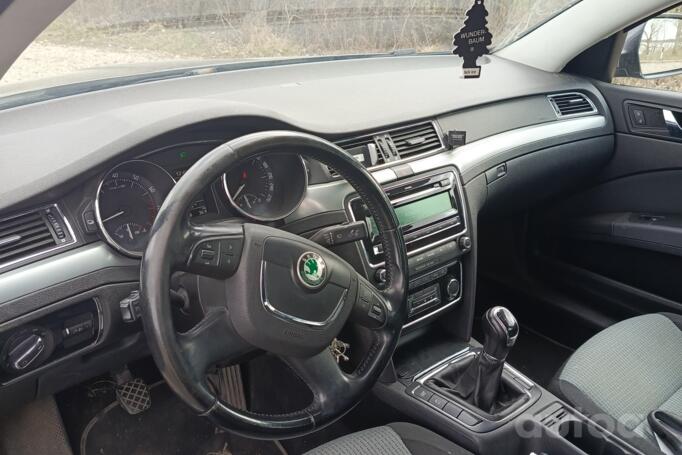 Skoda Superb 2 generation Liftback