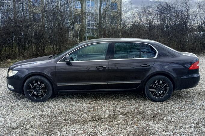 Skoda Superb 2 generation Liftback