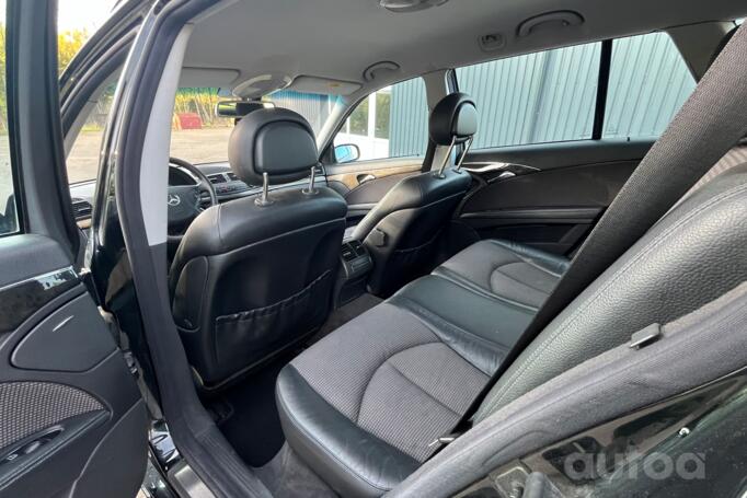 Mercedes-Benz E-Class W211/S211 wagon 5-doors