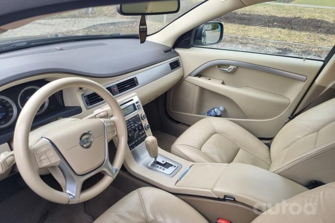 Volvo XC70 3 generation wagon