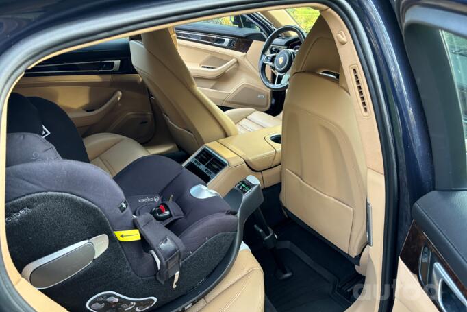 Porsche Panamera 971 Liftback