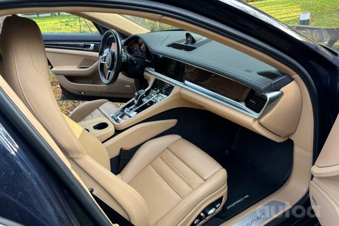 Porsche Panamera 971 Liftback
