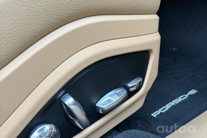 Porsche Panamera 971 Liftback