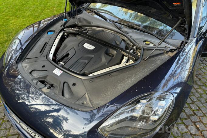 Porsche Panamera 971 Liftback