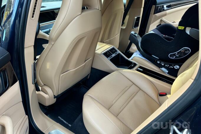 Porsche Panamera 971 Liftback