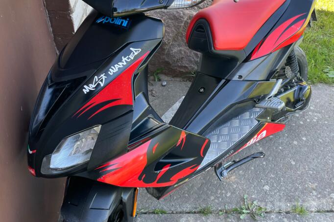 Aprilia SR