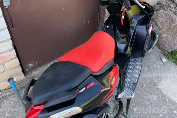 Aprilia SR