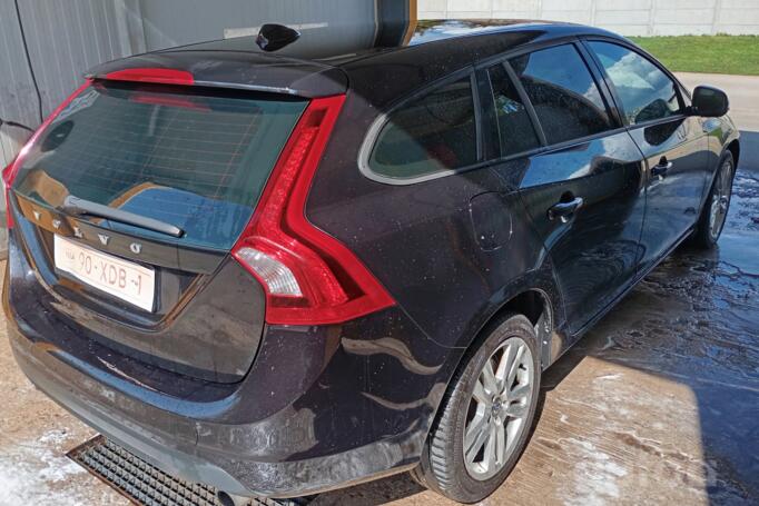 Volvo V60 1 generation wagon