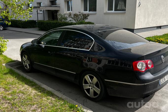 Volkswagen Passat B6 Sedan 4-doors