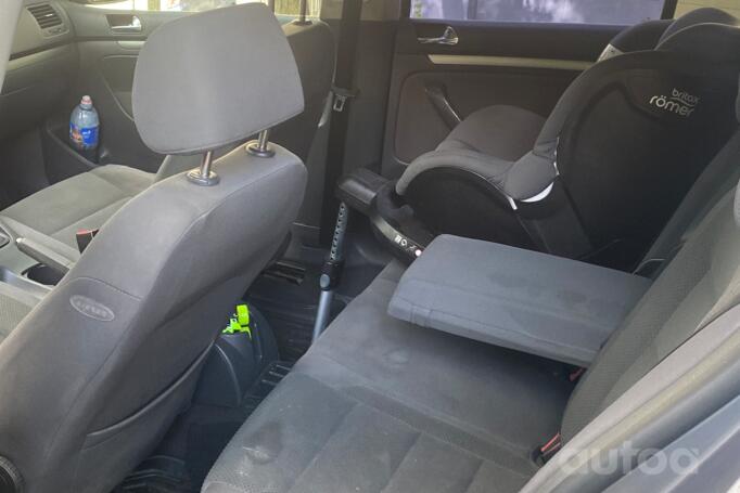 Volkswagen Golf 5 generation Hatchback 5-doors
