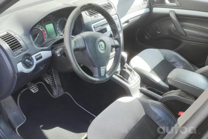 Skoda Octavia 2 generation Combi RS wagon 5-doors