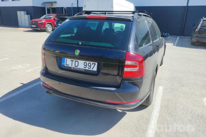 Skoda Octavia 2 generation Combi RS wagon 5-doors