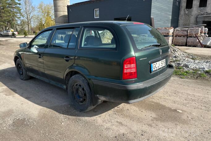 Skoda Octavia 1 generation Combi wagon 5-doors