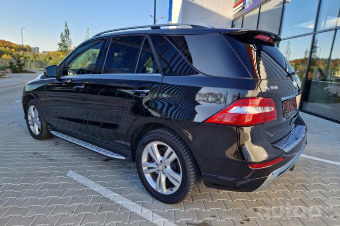 Mercedes-Benz M-Class W166 Crossover 5-doors