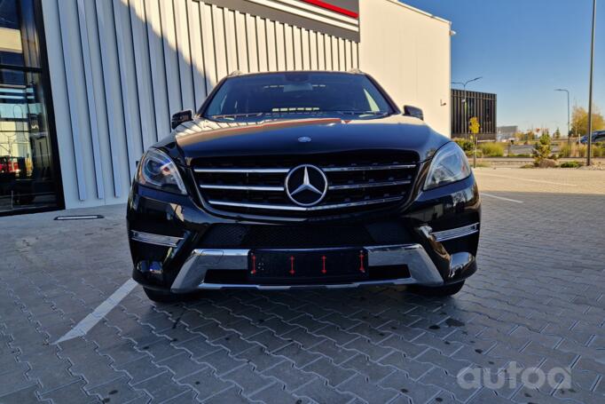 Mercedes-Benz M-Class W166 Crossover 5-doors