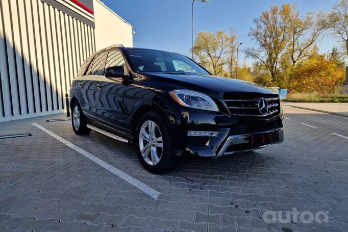 Mercedes-Benz M-Class W166 Crossover 5-doors